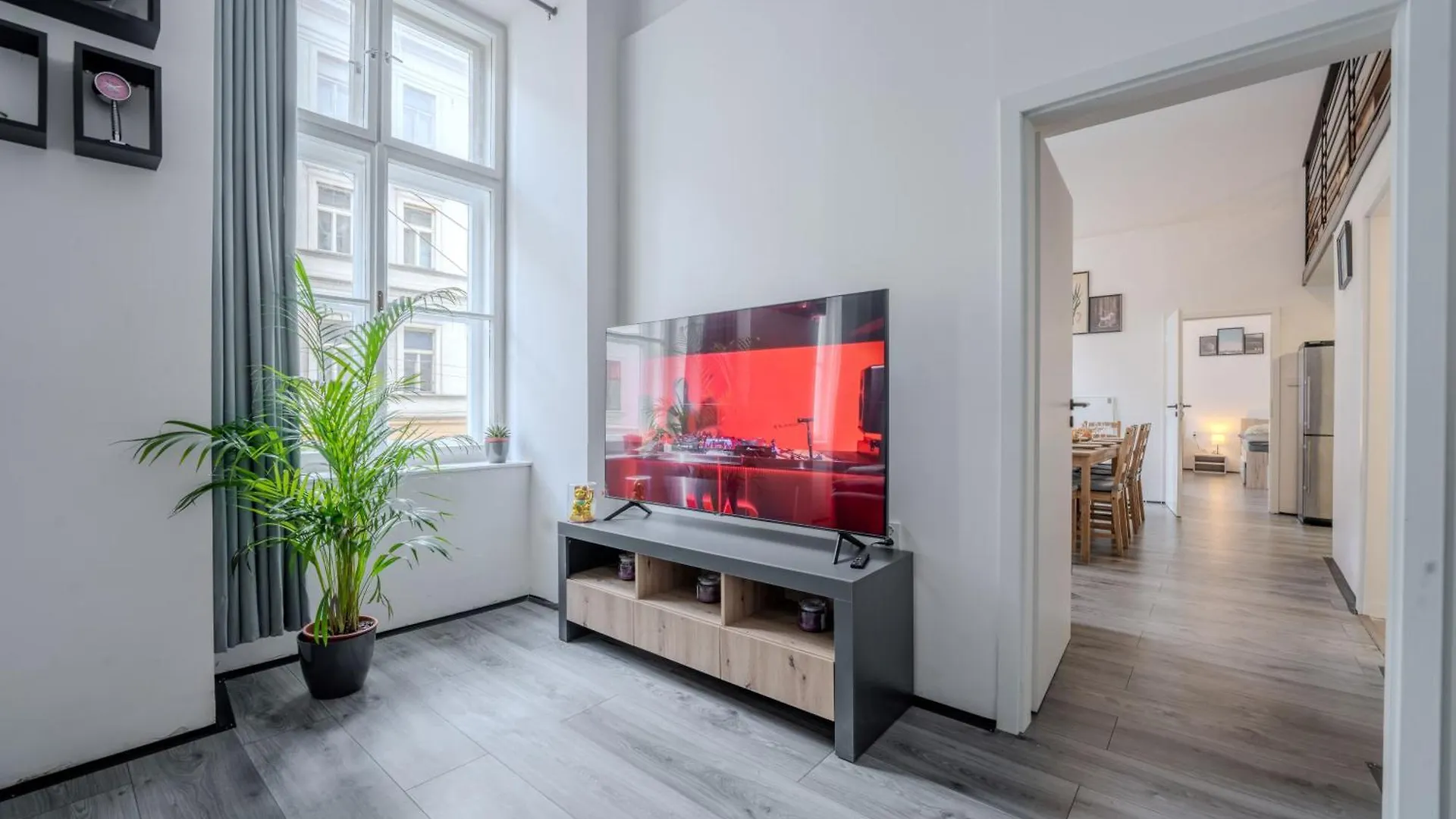 Stunning & Spacious 2Bdr Apt In Center Prague1 0*, Prag Tjekkiet